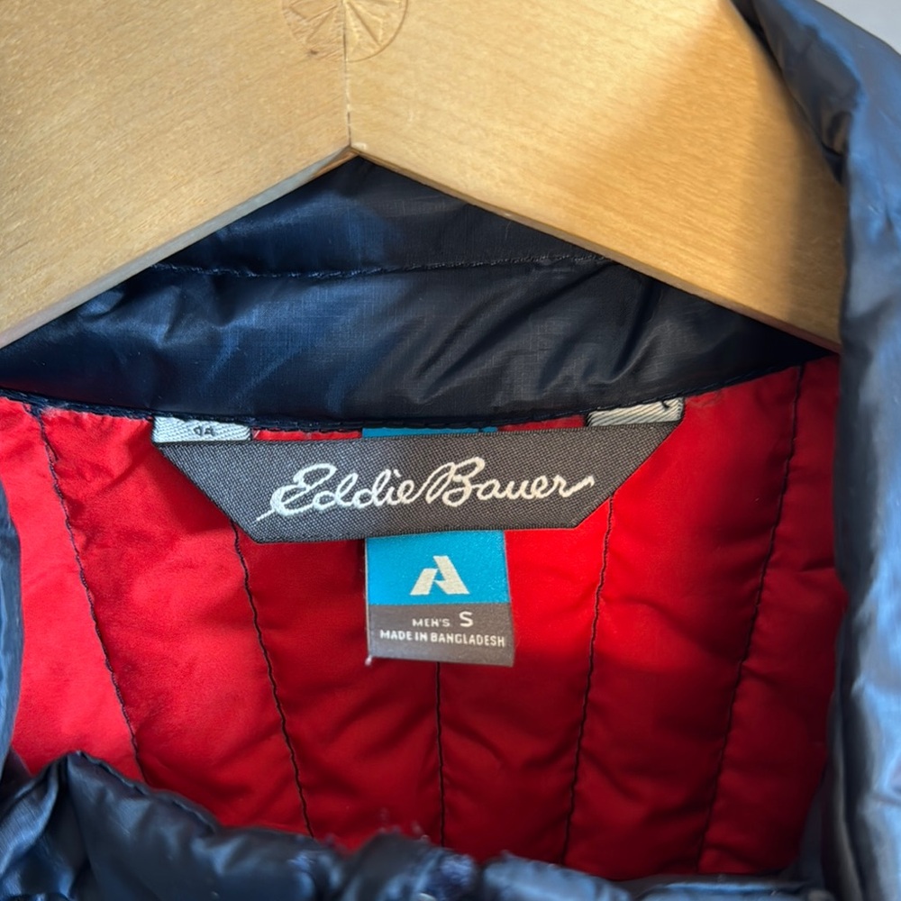 Eddie Bauer Men's Blue Quilted Jacket - Picture 2 of 8
